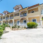 Apartmán Mazis B *